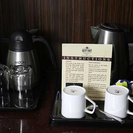 West Fort Hotel Бангалор Екстериор снимка