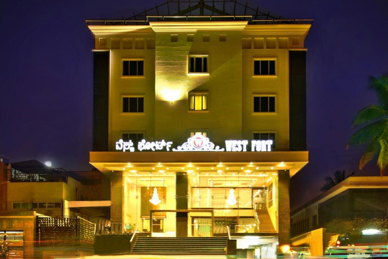 West Fort Hotel Бангалор Екстериор снимка