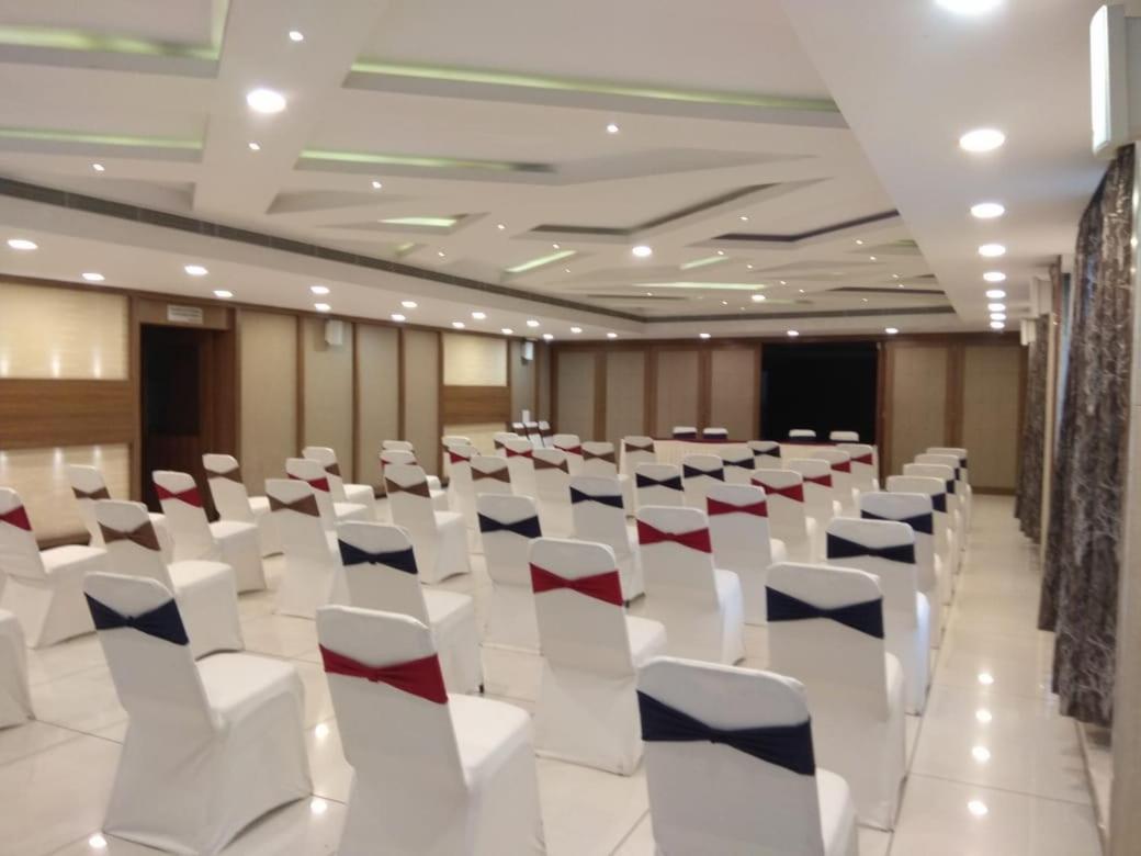 West Fort Hotel Бангалор Екстериор снимка