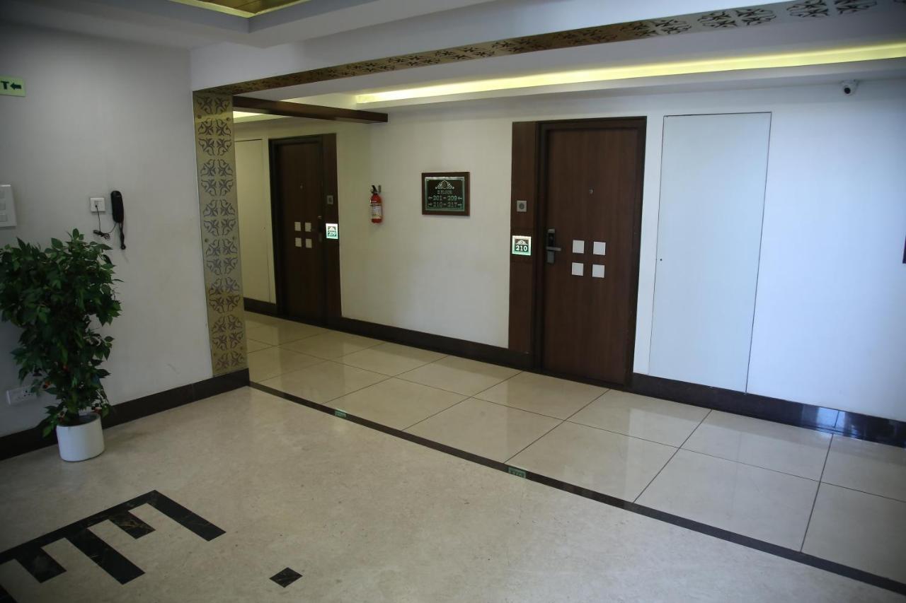 West Fort Hotel Бангалор Екстериор снимка