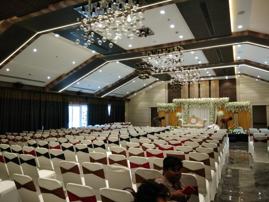 West Fort Hotel Бангалор Екстериор снимка