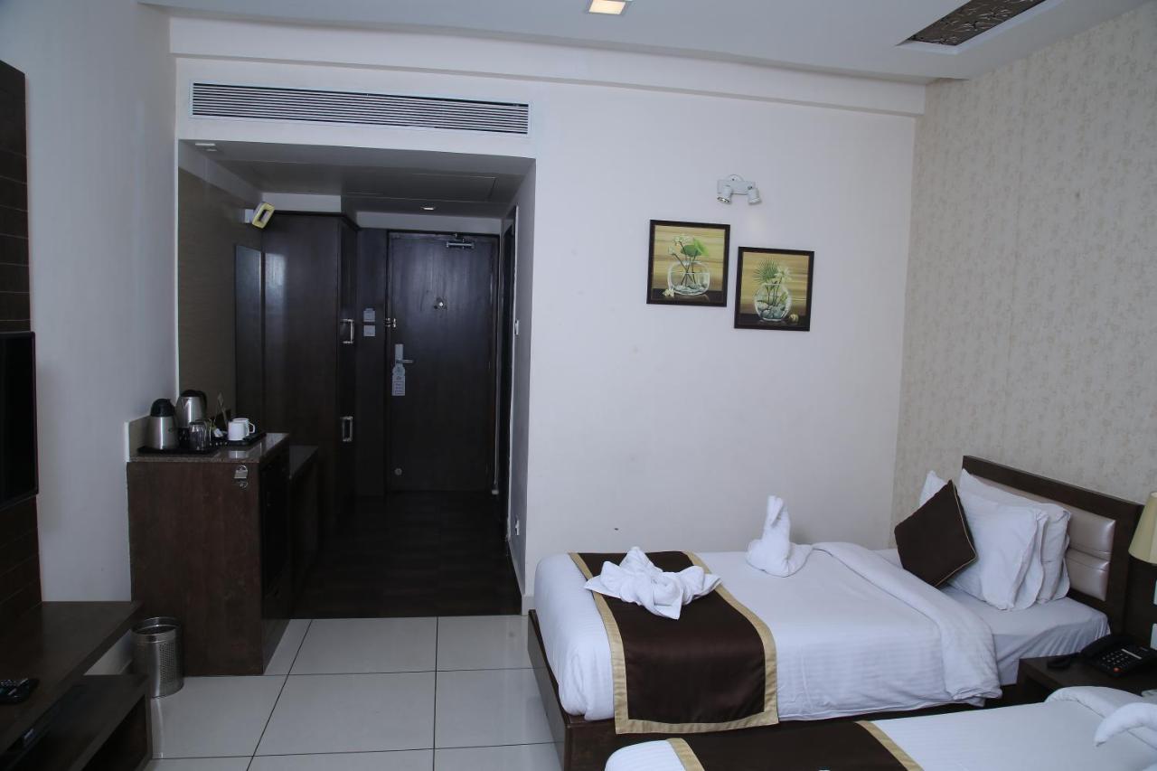 West Fort Hotel Бангалор Екстериор снимка