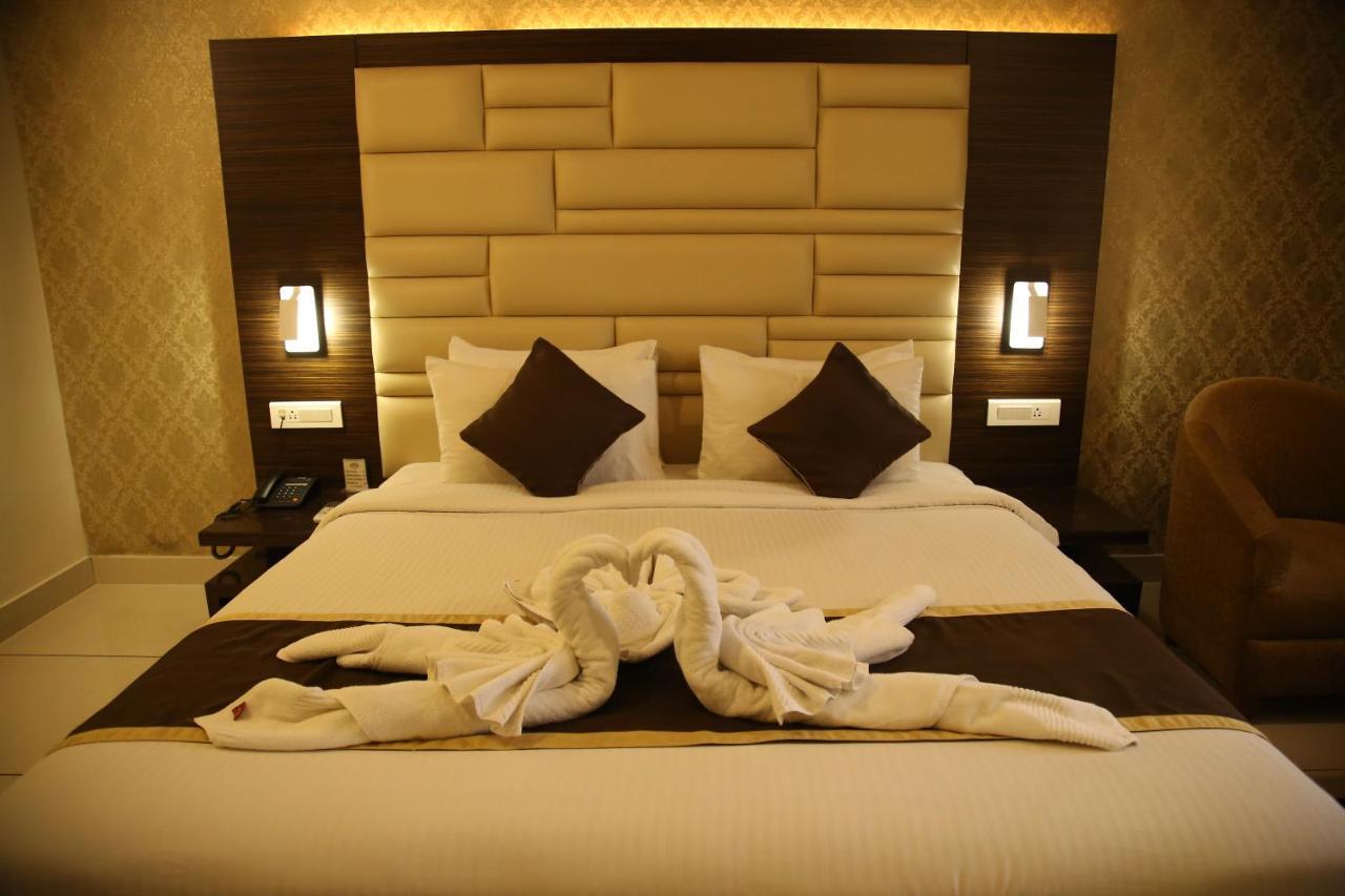 West Fort Hotel Бангалор Екстериор снимка