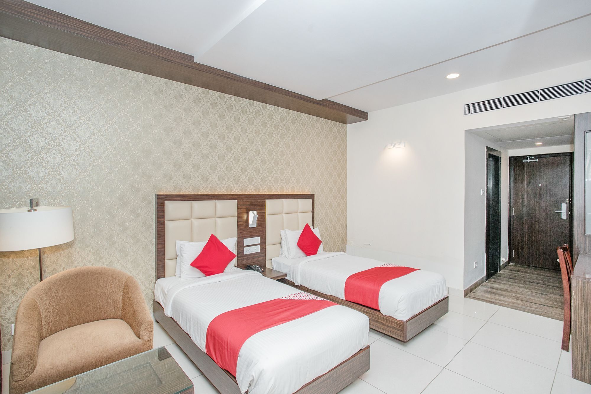 West Fort Hotel Бангалор Екстериор снимка